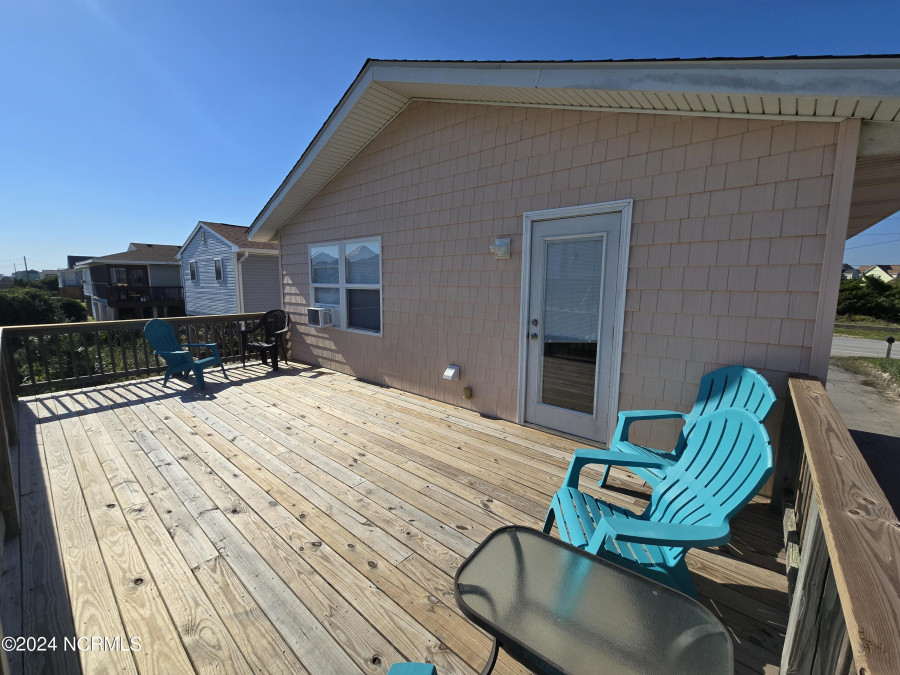 2712 Island Dr North Topsail Beach, NC 28460