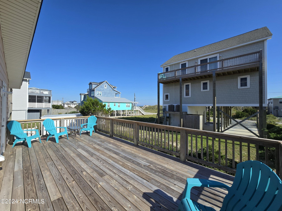 2712 Island Dr North Topsail Beach, NC 28460