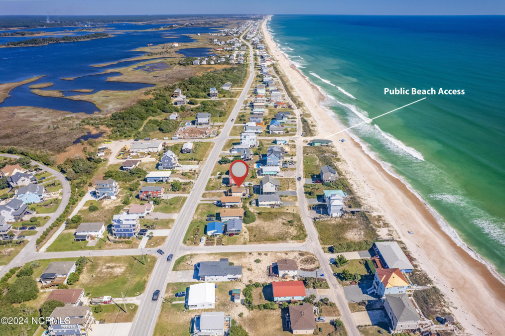 2712 Island Dr North Topsail Beach, NC 28460