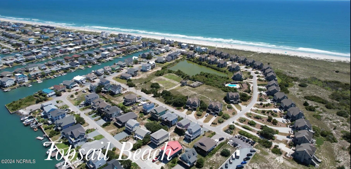 2712 Island Dr North Topsail Beach, NC 28460