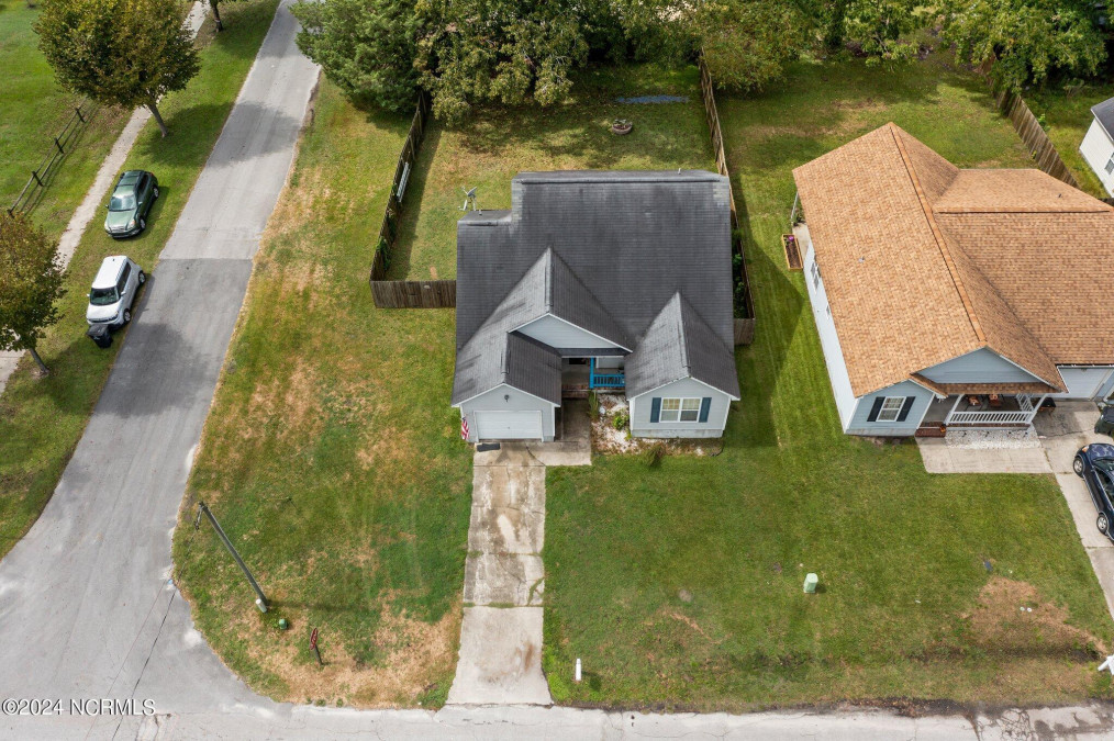 616 Mattocks Ave Maysville, NC 28555