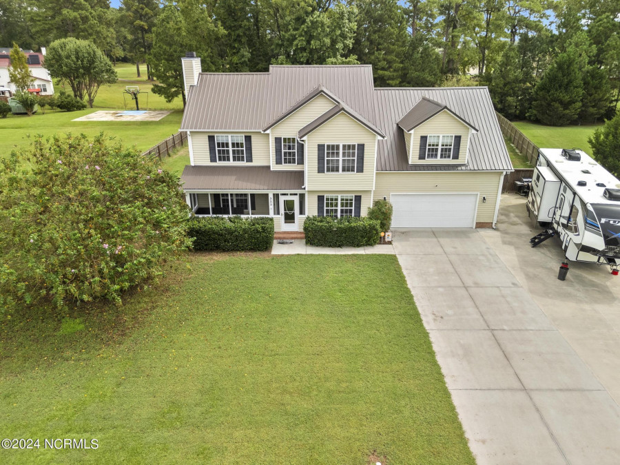 323 Rock Creek Dr Jacksonville, NC 28540