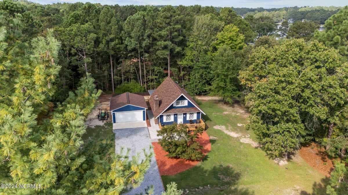 105 Lakeview Point West End, NC 27376