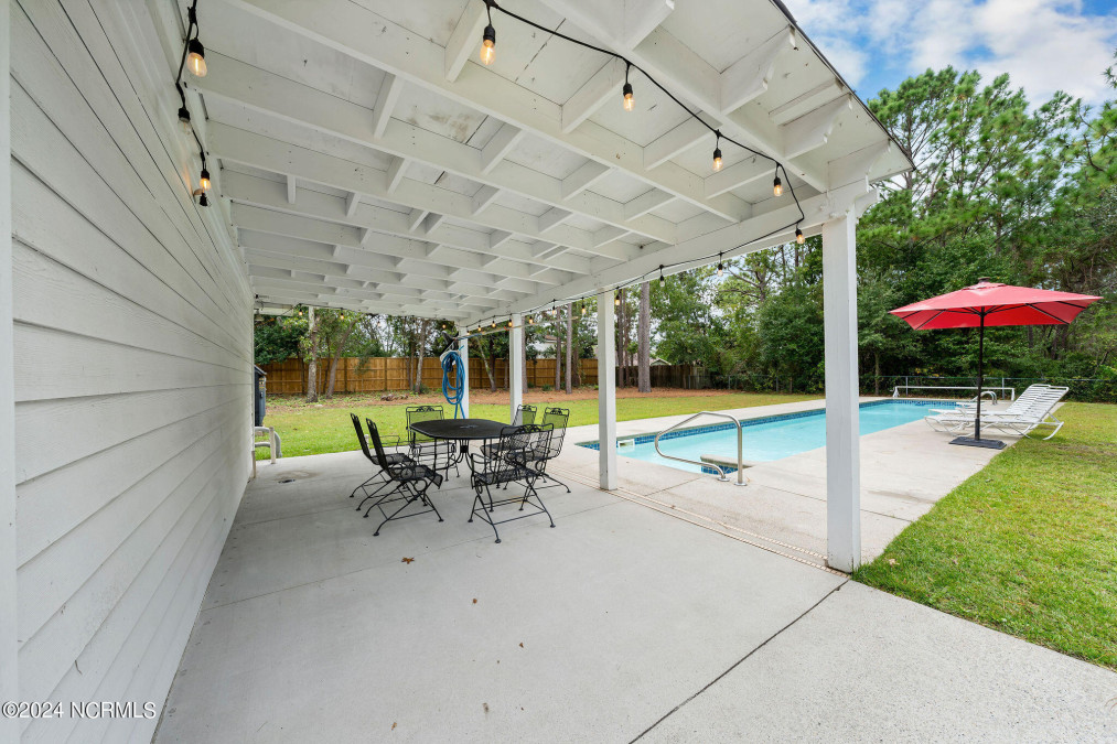 4614 Tall Tree Ln Wilmington, NC 28409