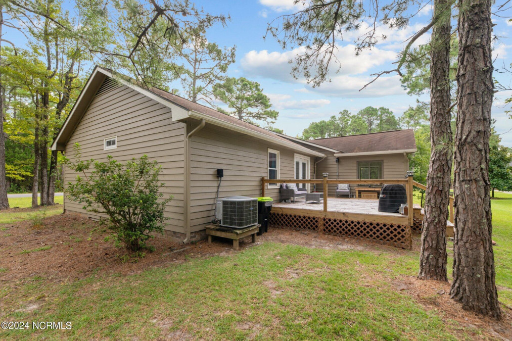 5512 Blackbeard Ln New Bern, NC 28560