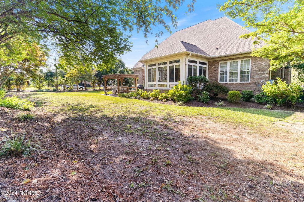 413 Golf View Dr Greenville, NC 27834