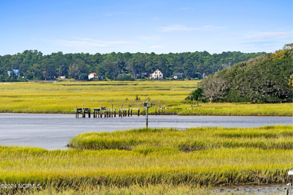 1219 Ocean Blvd Holden Beach, NC 28462