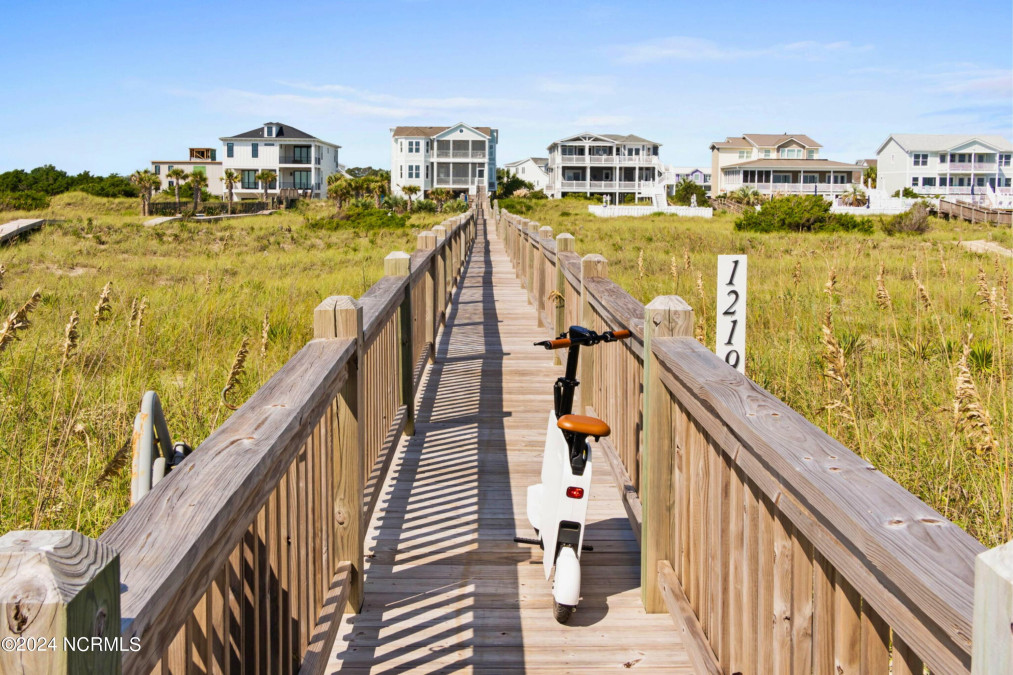 1219 Ocean Blvd Holden Beach, NC 28462