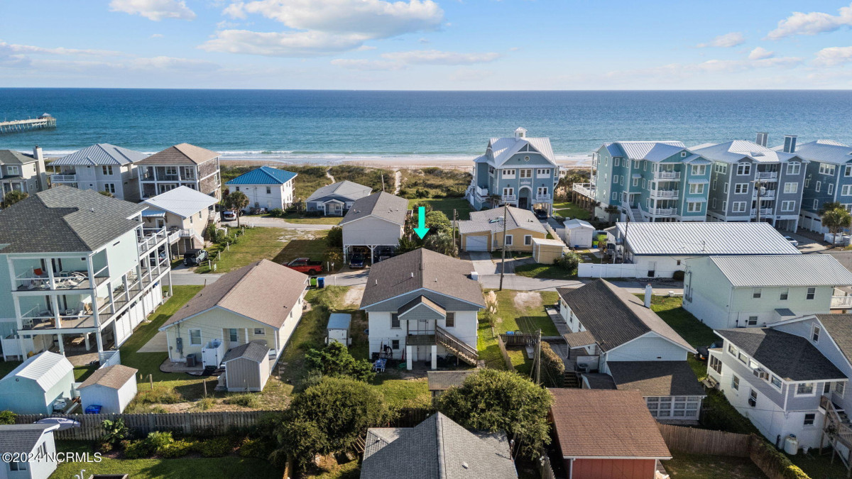 305 Caswell St Atlantic Beach, NC 28512