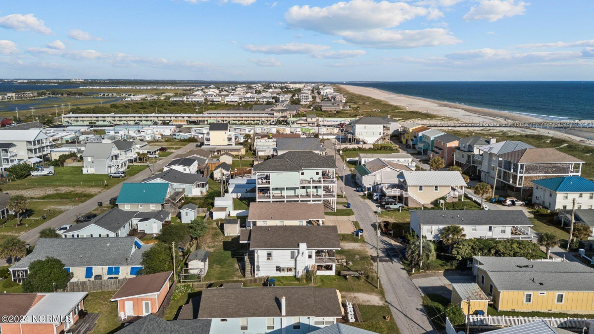 305 Caswell St Atlantic Beach, NC 28512