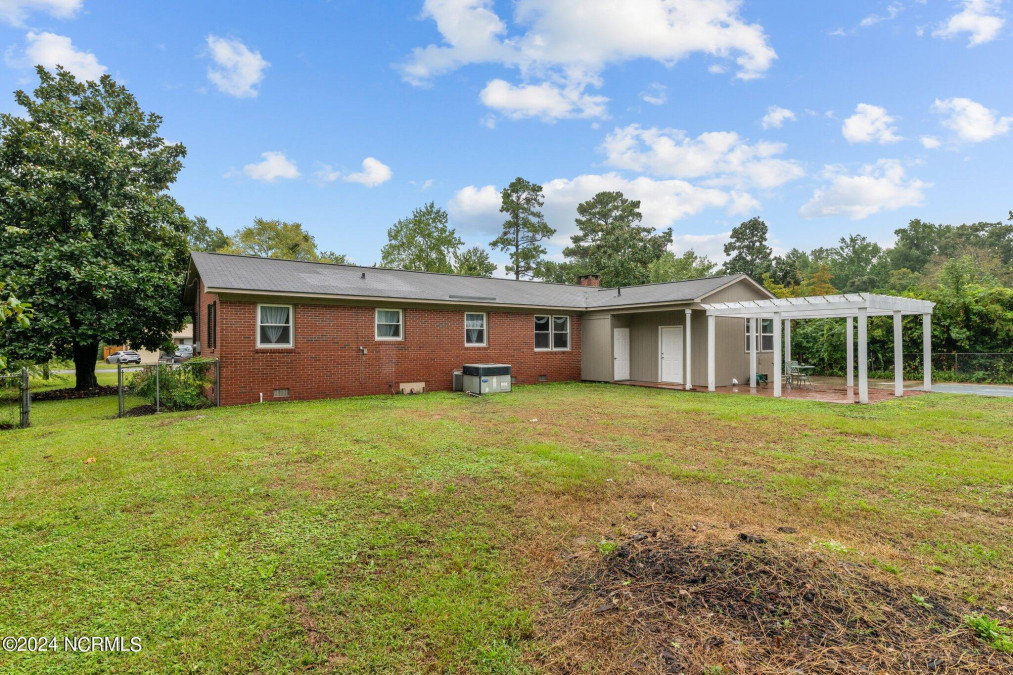 123 Paradise Cir Havelock, NC 28532