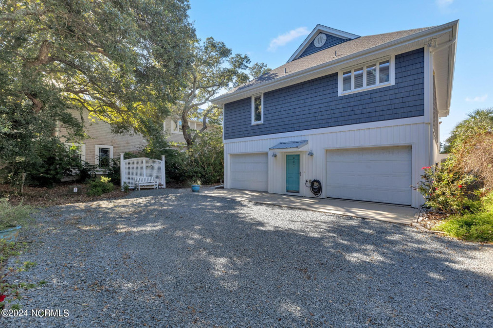 447 Catherine Ave Topsail Beach, NC 28445