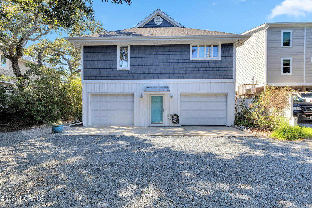 447 Catherine Ave Topsail Beach, NC 28445