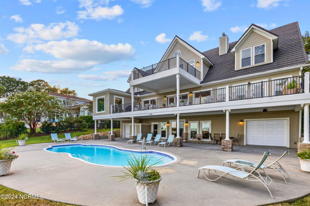 1324 Harbour Watch Calabash, NC 28467