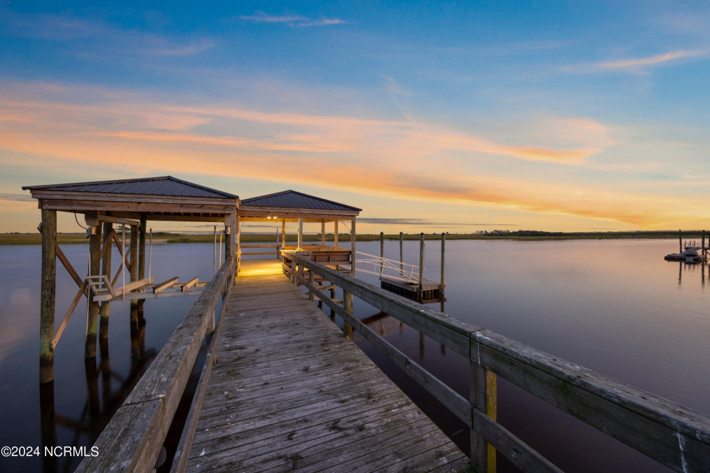 1324 Harbour Watch Calabash, NC 28467