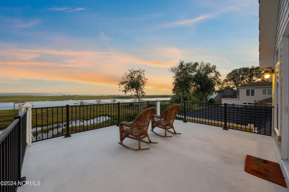 1324 Harbour Watch Calabash, NC 28467