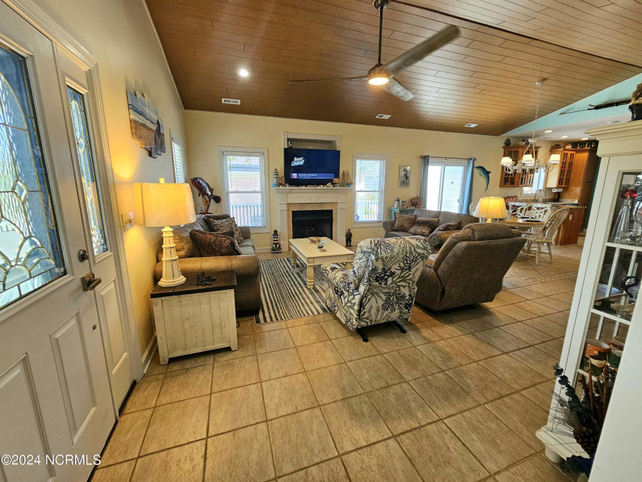 107 71st St Oak Island, NC 28465