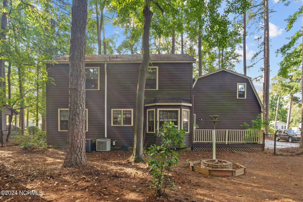 111 Antler Rd Greenville, NC 27834