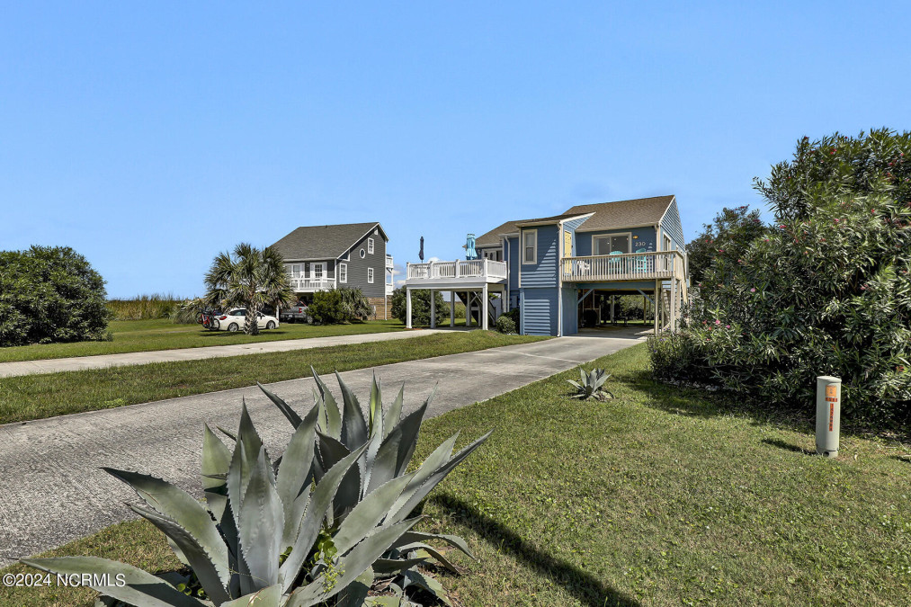 230 Port Dr North Topsail Beach, NC 28460