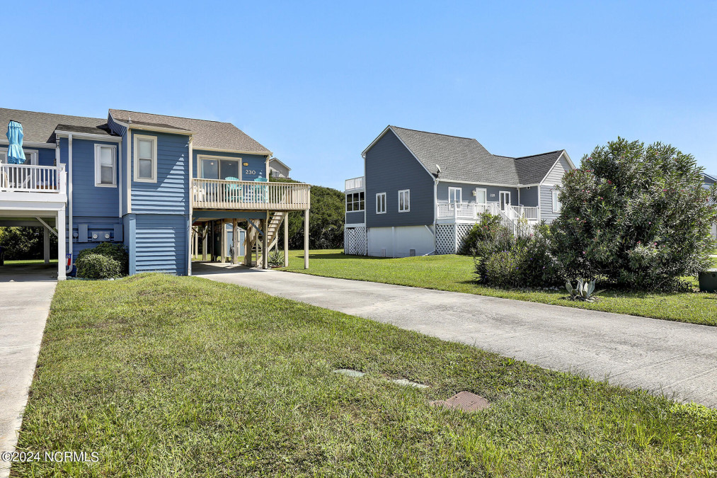 230 Port Dr North Topsail Beach, NC 28460