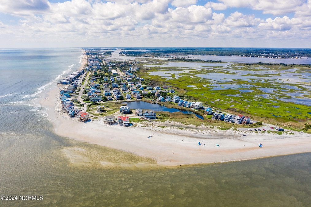 230 Port Dr North Topsail Beach, NC 28460