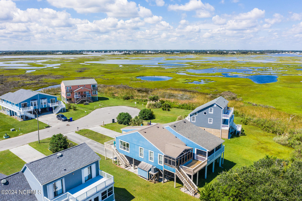 230 Port Dr North Topsail Beach, NC 28460