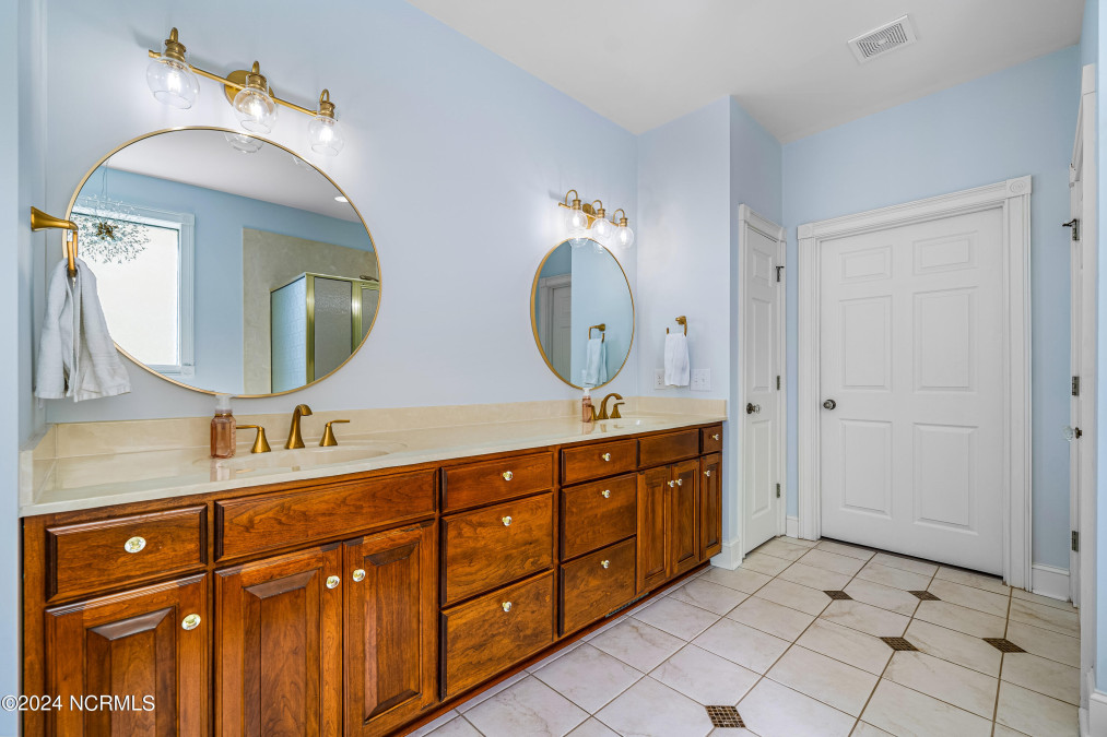 3533 Sanderling Dr Southport, NC 28461