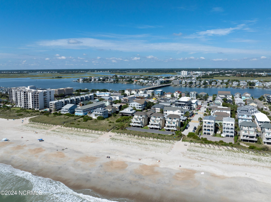 8 Columbia St Wrightsville Beach, NC 28480