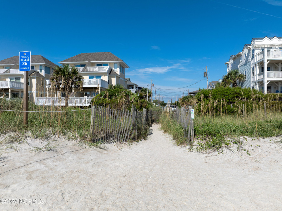 8 Columbia St Wrightsville Beach, NC 28480