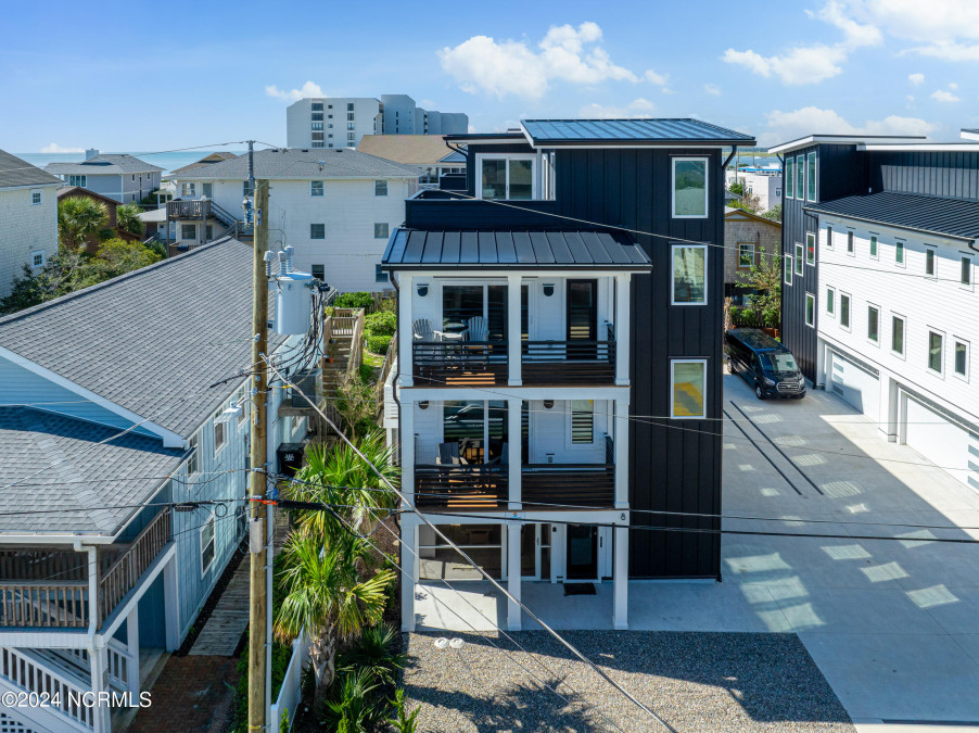 8 Columbia St Wrightsville Beach, NC 28480