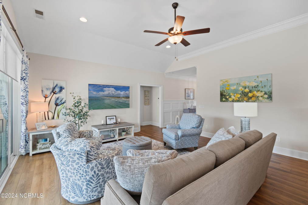 7004 Sevilleen Dr Ocean Isle Beach, NC 28469