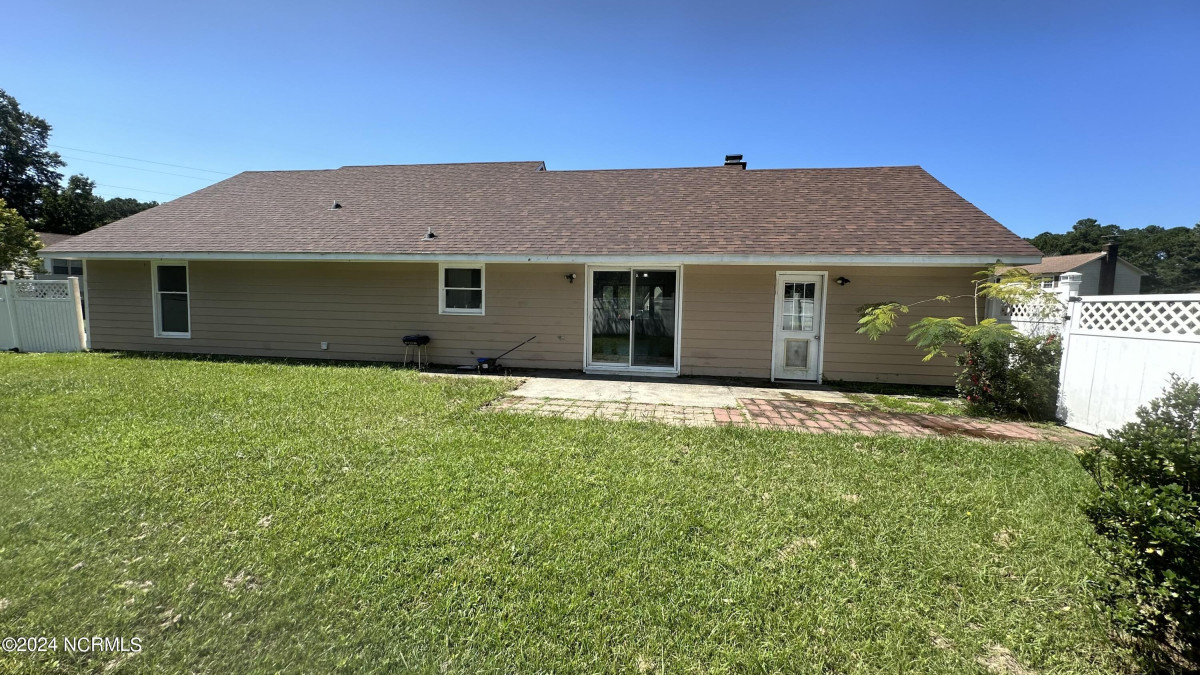 506 Pine Valley Rd Jacksonville, NC 28546