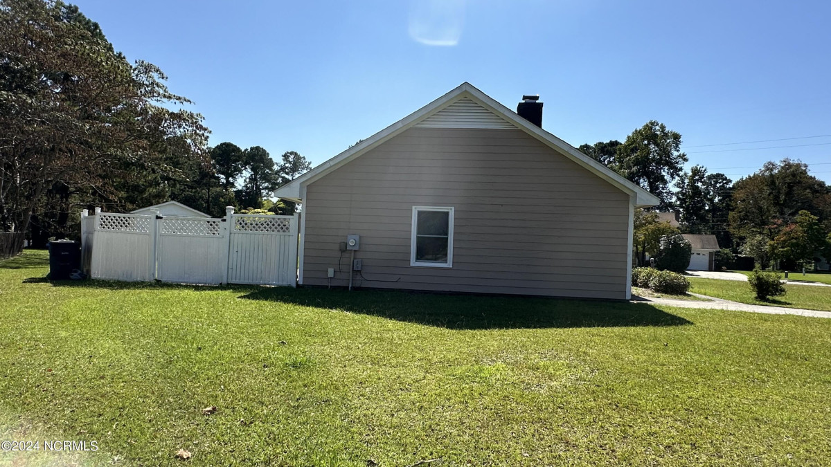 506 Pine Valley Rd Jacksonville, NC 28546