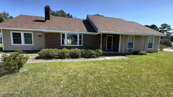 506 Pine Valley Rd Jacksonville, NC 28546