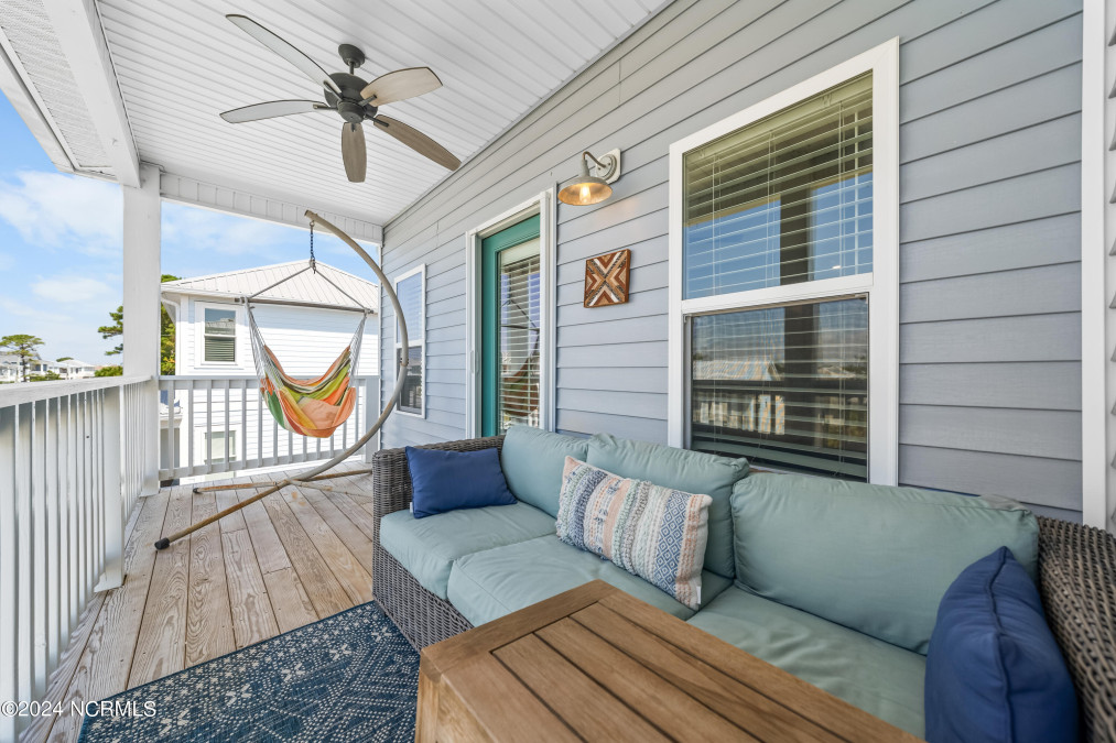 1305 Mackerel Ln Carolina Beach, NC 28428