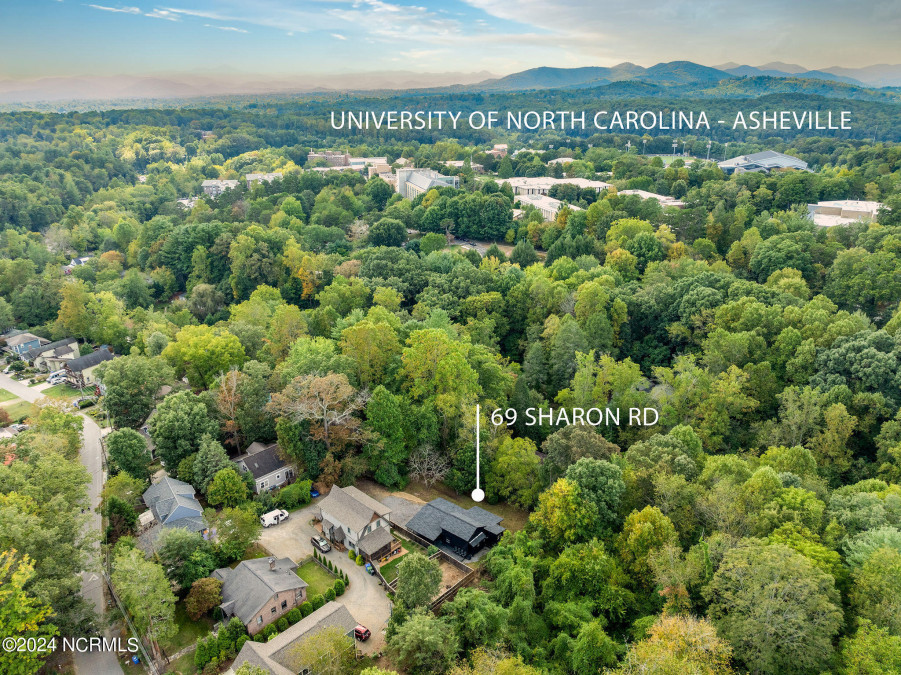 69 Sharon Rd Asheville, NC 28804