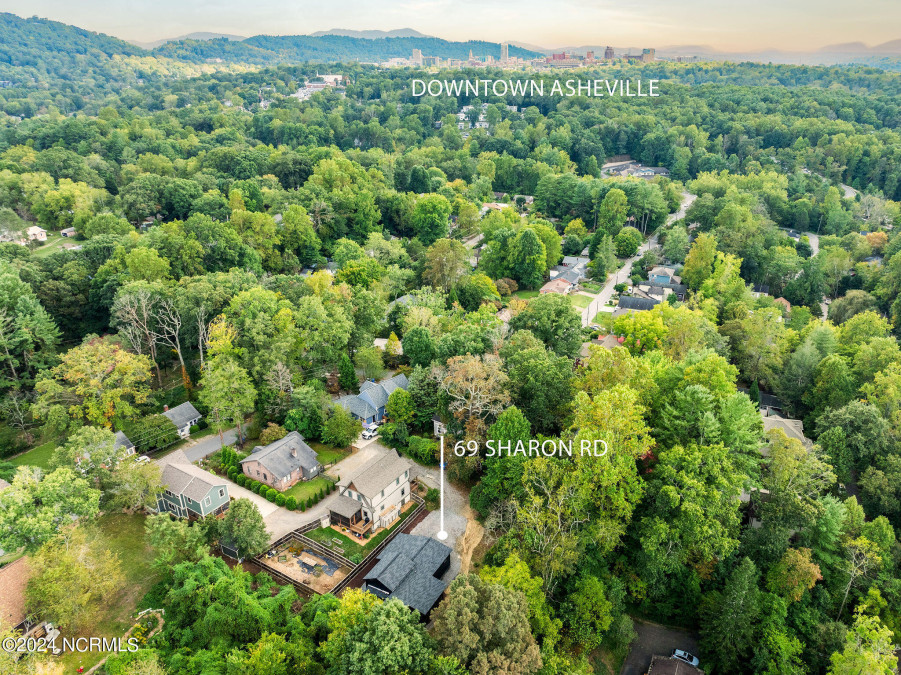 69 Sharon Rd Asheville, NC 28804