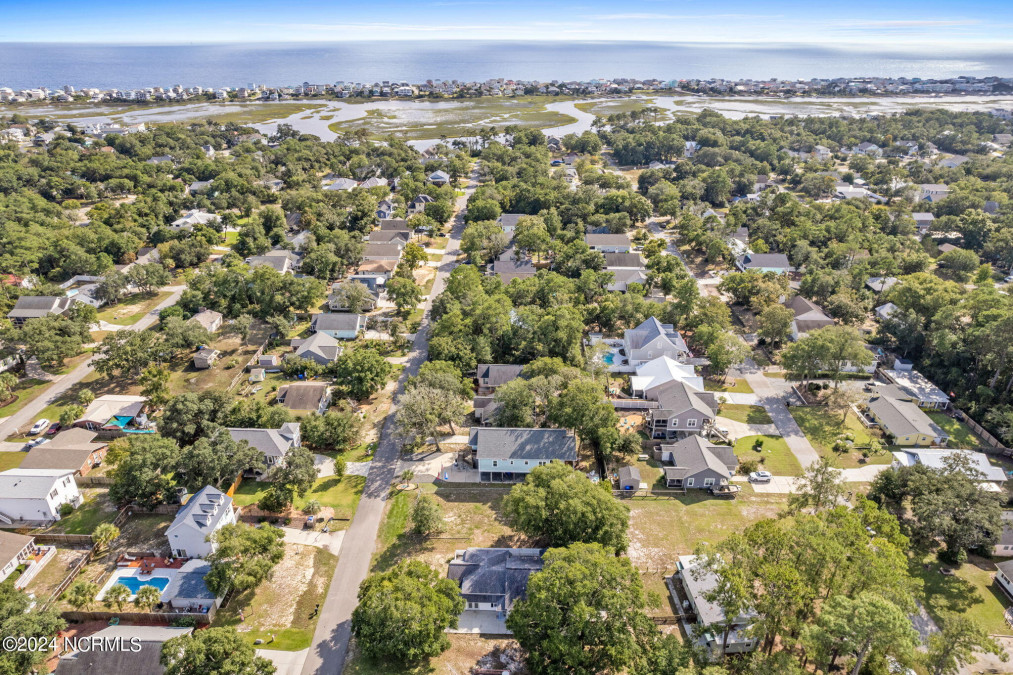 127 19th St Oak Island, NC 28465