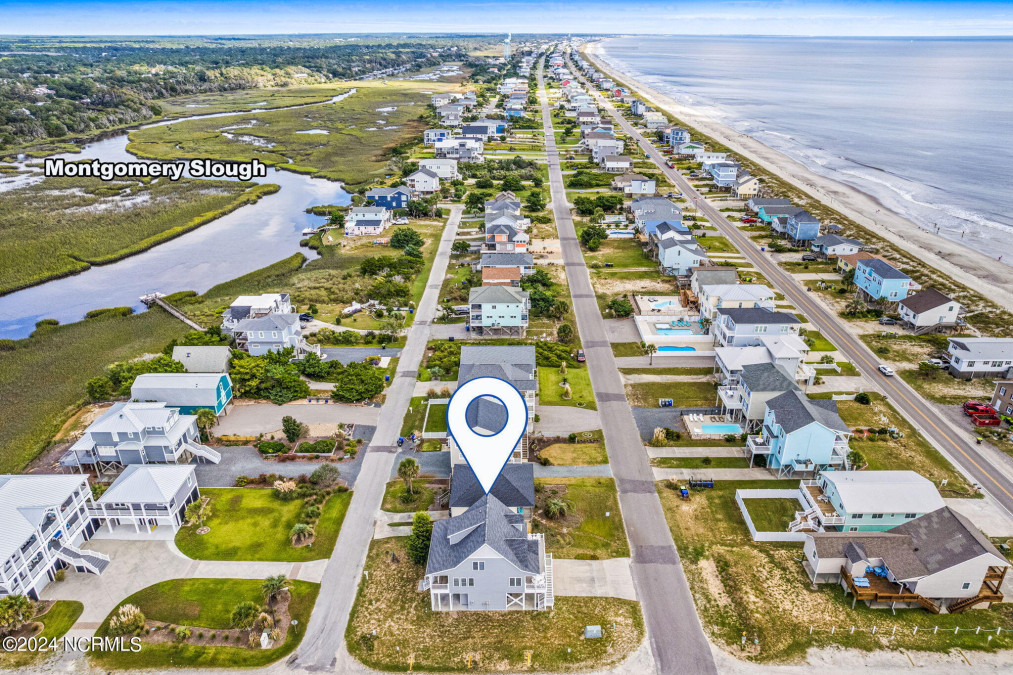 1730 Dolphin Dr Oak Island, NC 28465