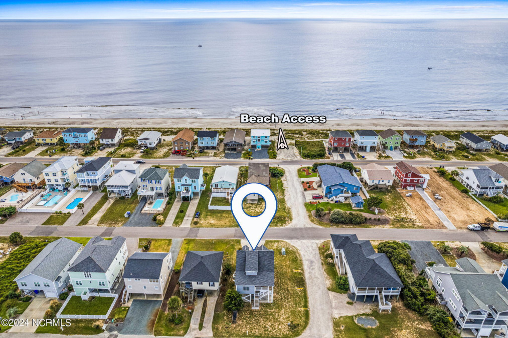 1730 Dolphin Dr Oak Island, NC 28465