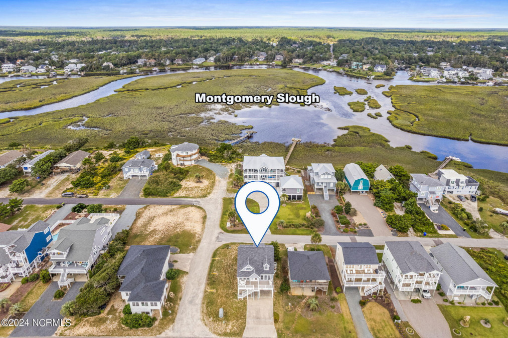 1730 Dolphin Dr Oak Island, NC 28465