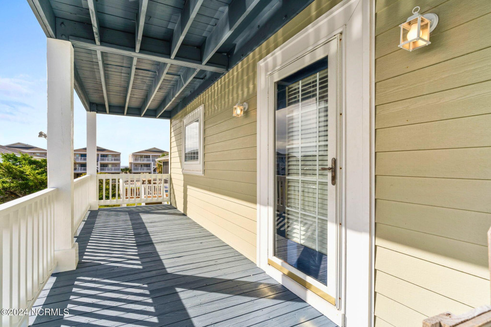 108 Burlington St Holden Beach, NC 28462