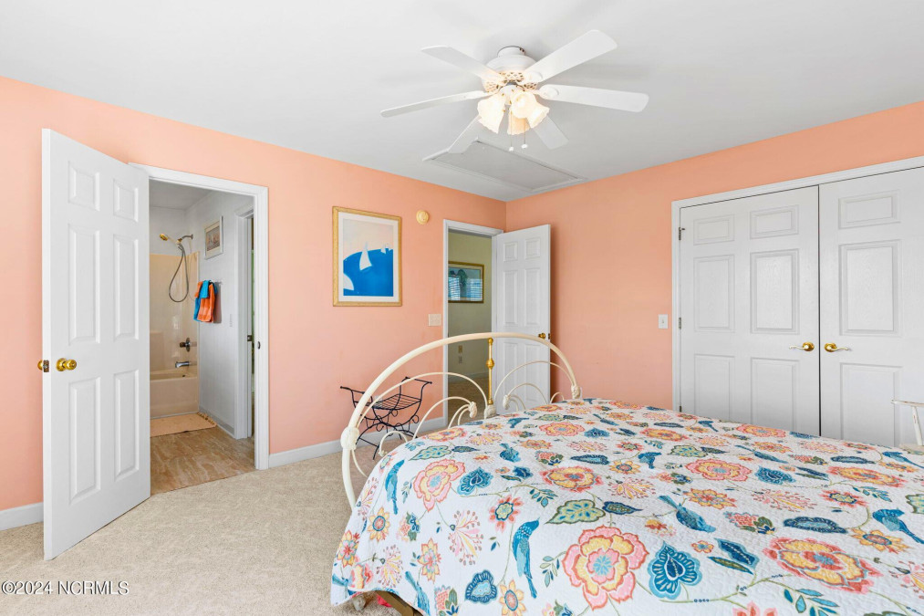 108 Burlington St Holden Beach, NC 28462