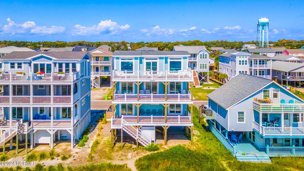 5223 Beach Dr Oak Island, NC 28465