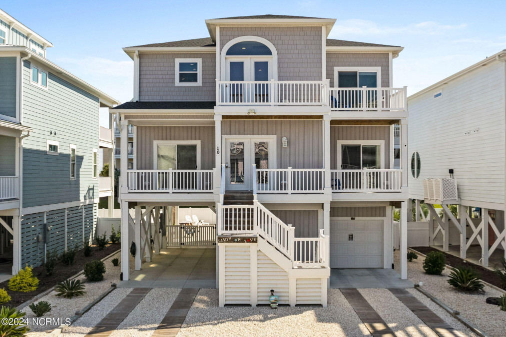 10 Via Dolorosa Dr Ocean Isle Beach, NC 28469