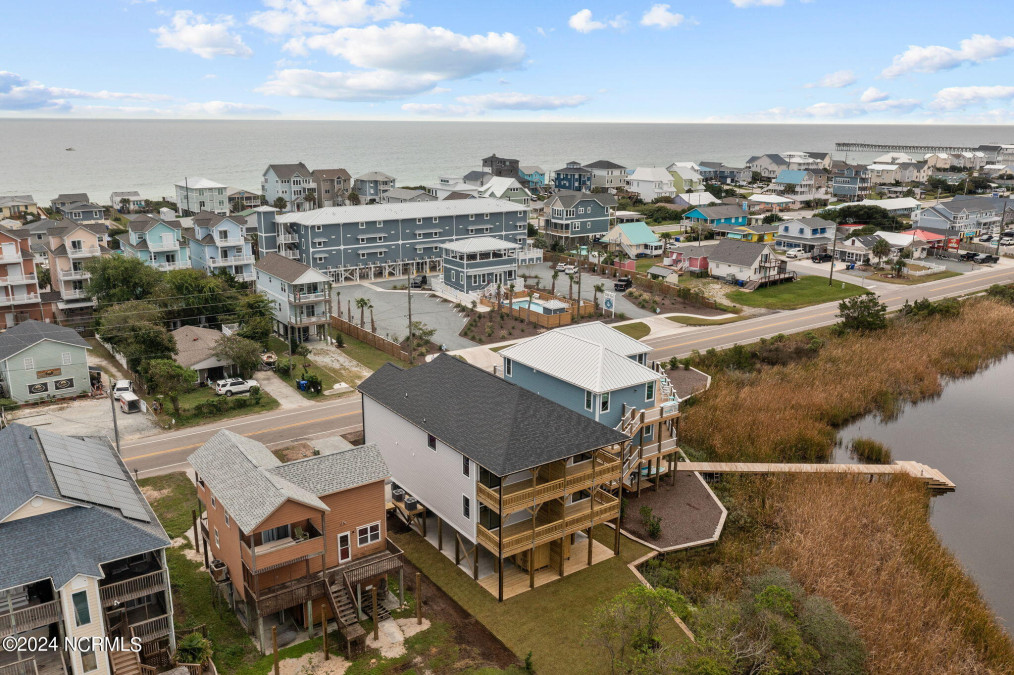 415 New River Dr Surf City, NC 28445