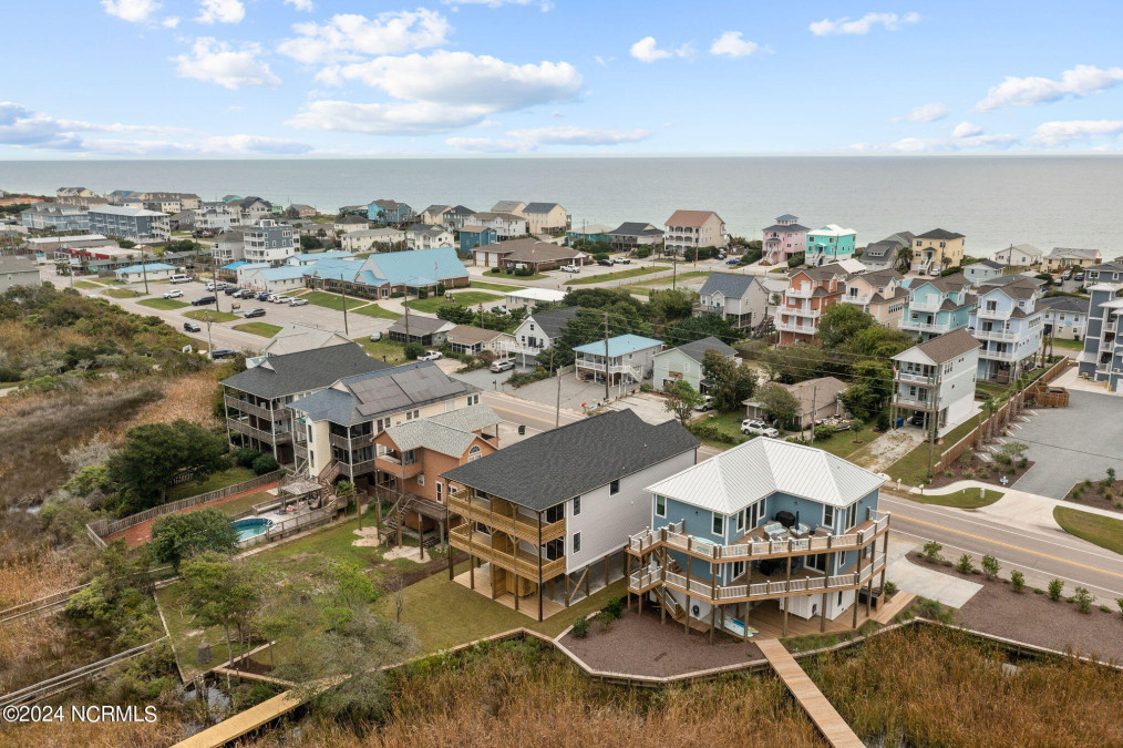 415 New River Dr Surf City, NC 28445