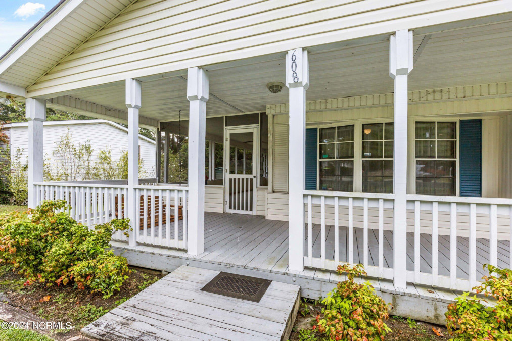 608 Magnolia Dr Sunset Beach, NC 28468