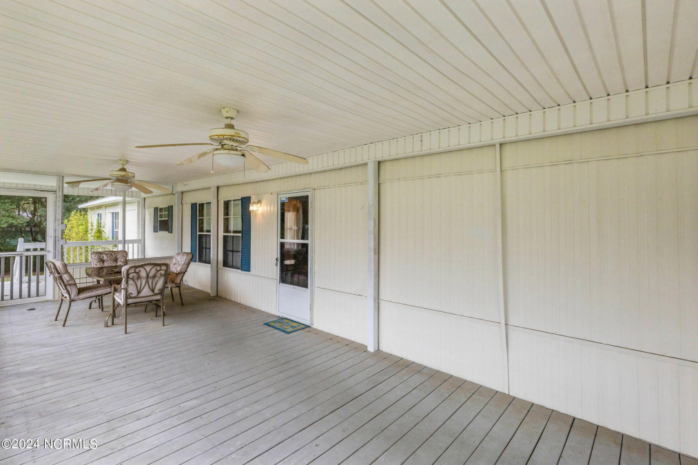 608 Magnolia Dr Sunset Beach, NC 28468