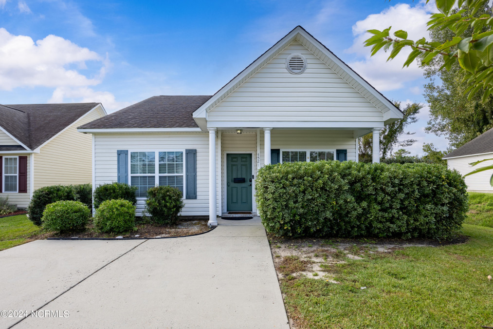 4521 Fleetwood Dr Southport, NC 28461